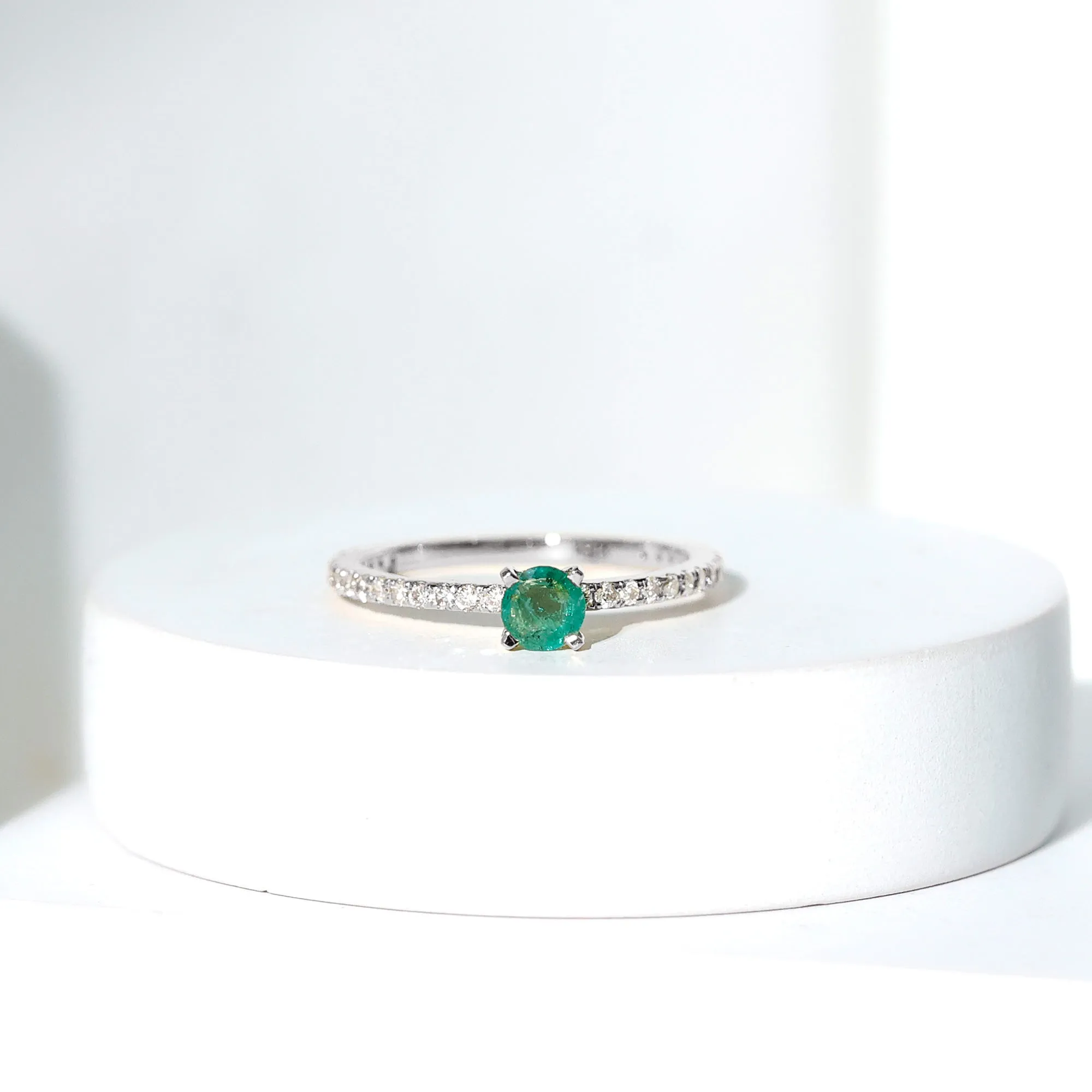 4 MM Emerald Dainty Solitaire Ring with French Pave Set Diamond