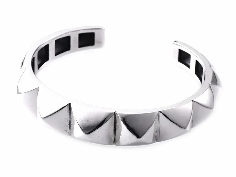 Fade Stud Bangle
