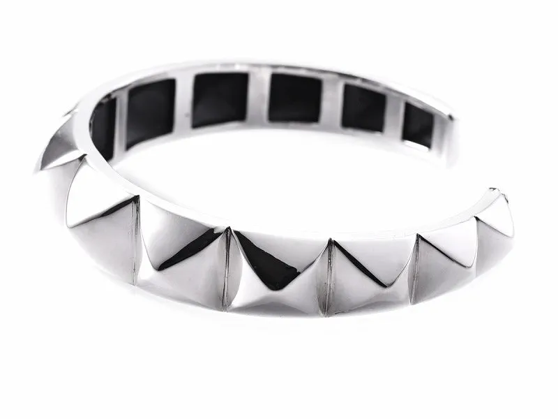 Fade Stud Bangle