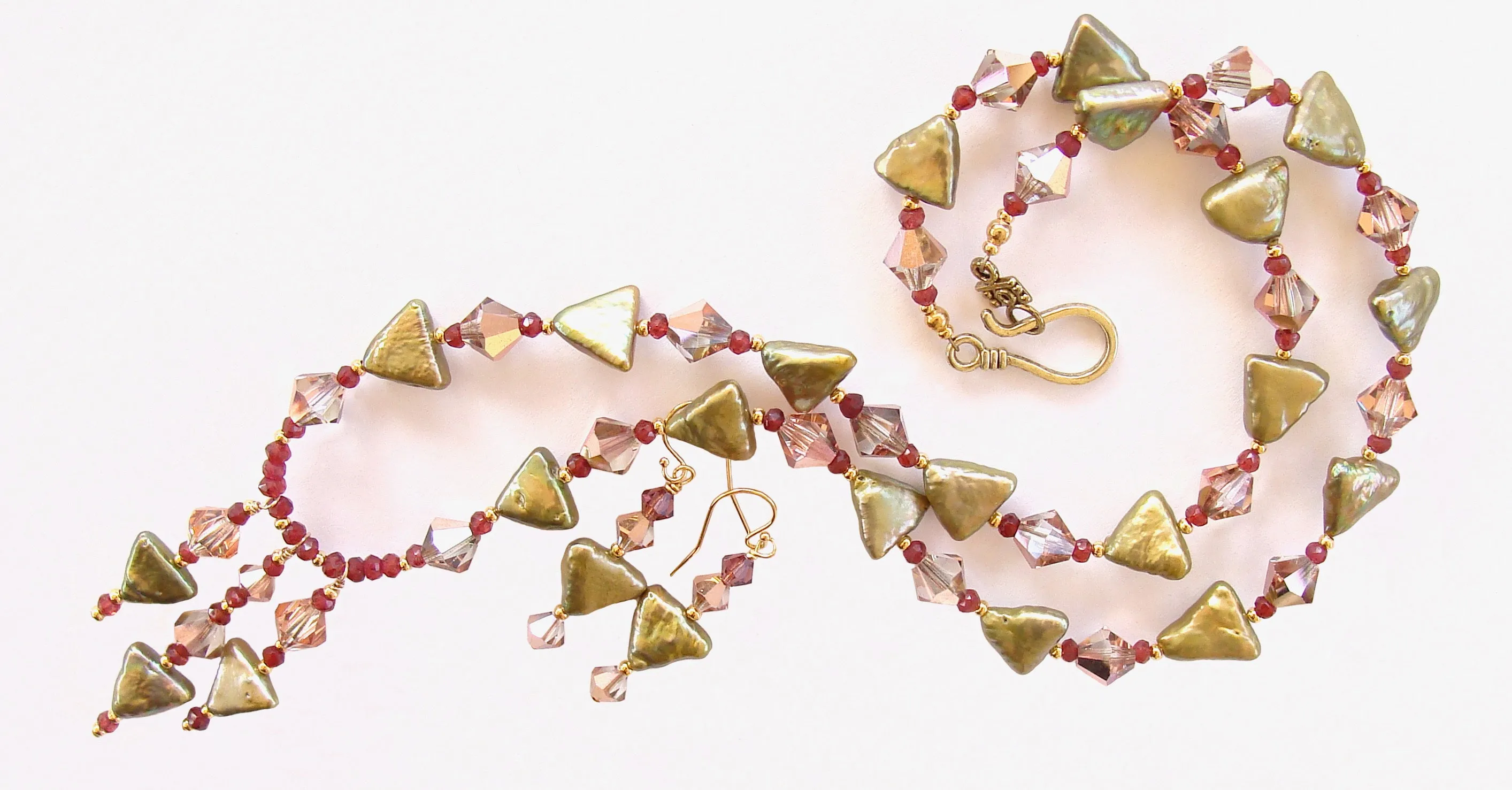Neema: Art Deco Style Necklace Set