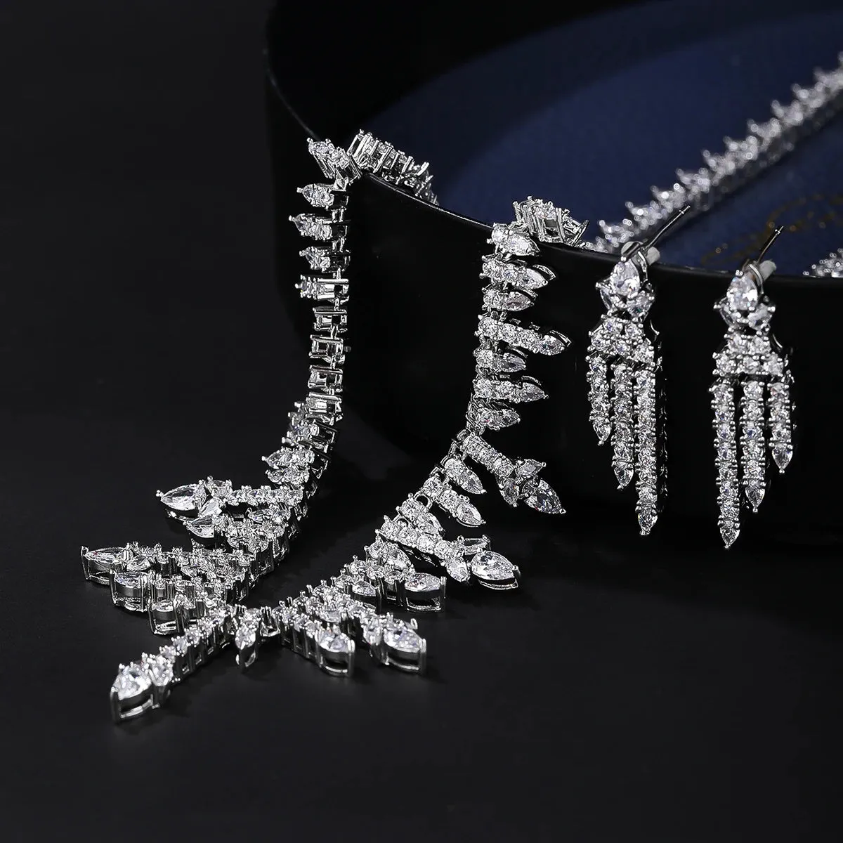 New Sparkling Cubic Zirconia Wedding Banquet Necklace Earrings Set Bridal Party Costume Jewelry Sets CN10578
