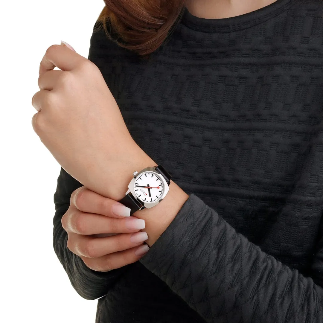 Petite Cushion, Black vegan grape leather, 31 mm