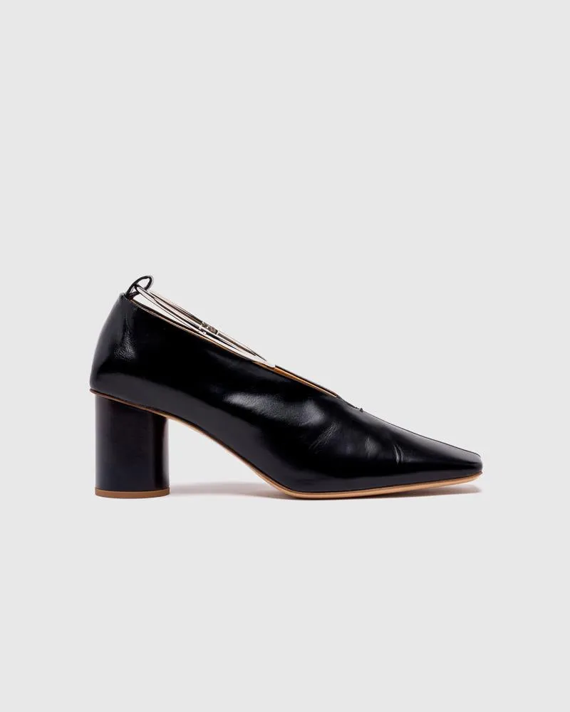Pump in Black and Brown