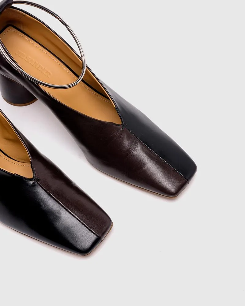 Pump in Black and Brown