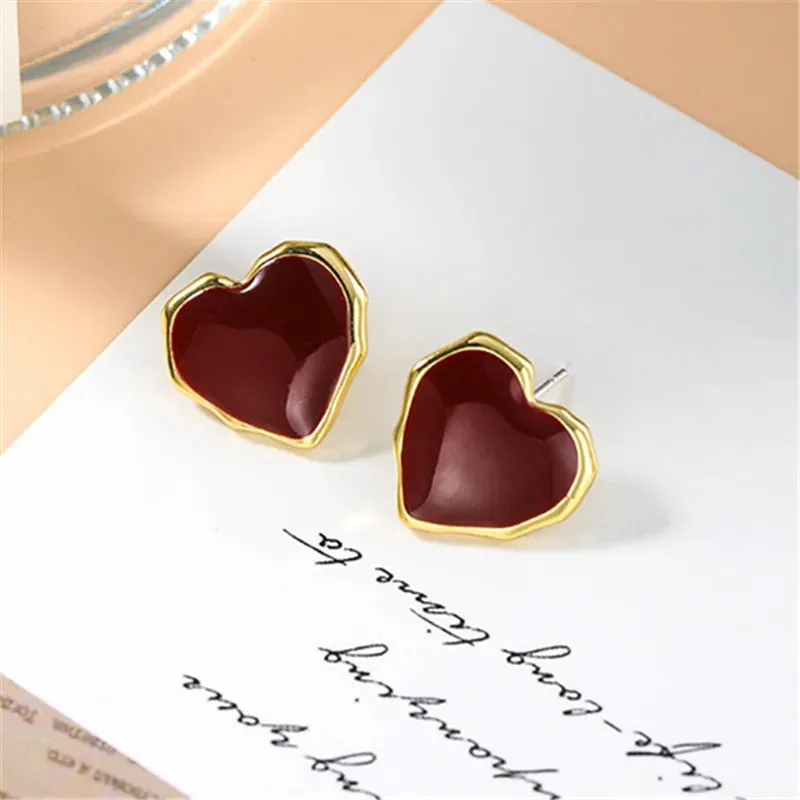 VAIGE Charming Vintage Gold Dangle Heart Earrings with Sweet Enamel and Pearl Accents - Perfect for Any Occasion