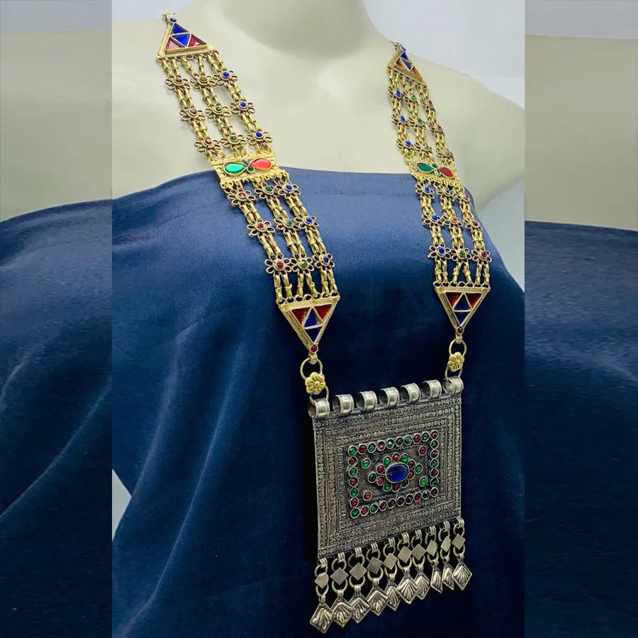 Vintage Long Chain Big Pendant Necklace