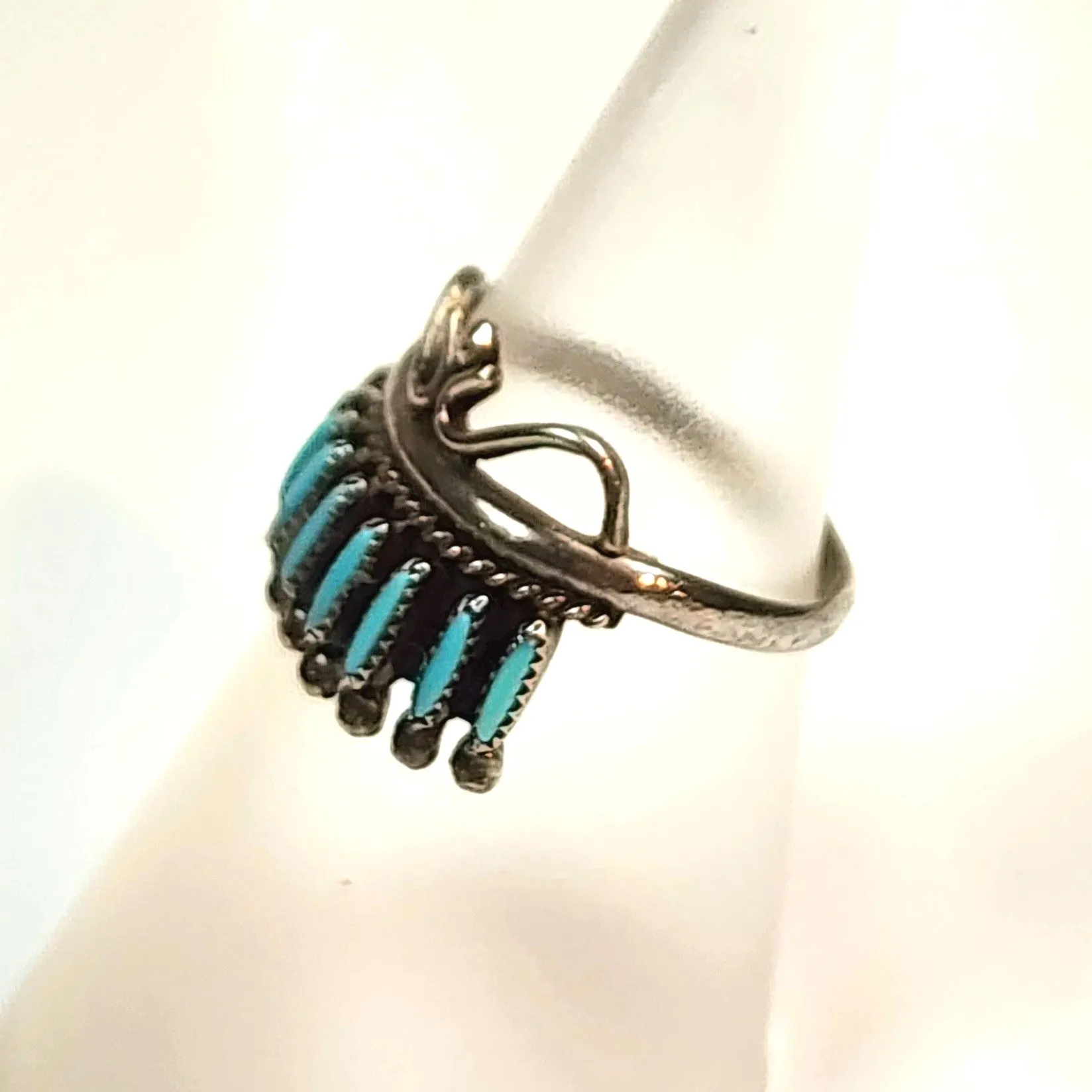 Vintage Zuni Needlepoint Ring - Size 5.5